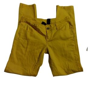 GUC City Streets Bright Yellow Skinny Pants Size 9 Summer Travel Fun!